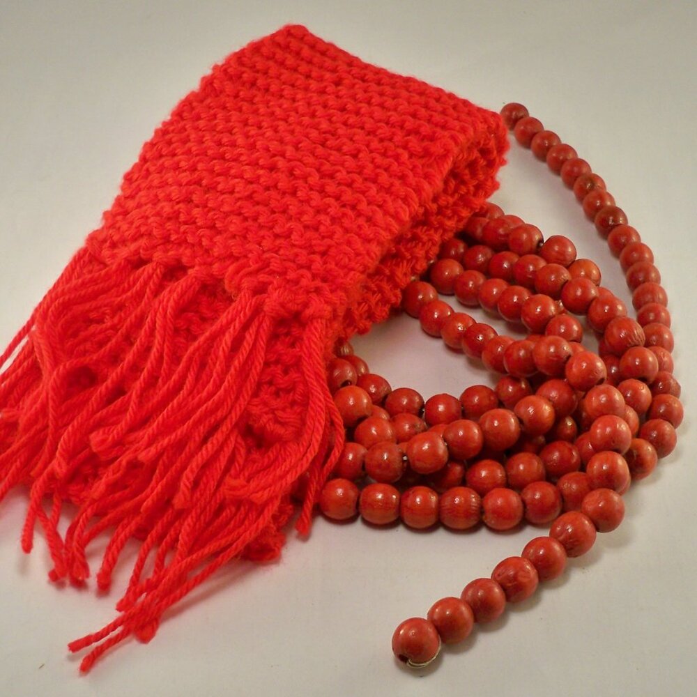 5 Red Beaded Garlands *105", Netted Scarf
